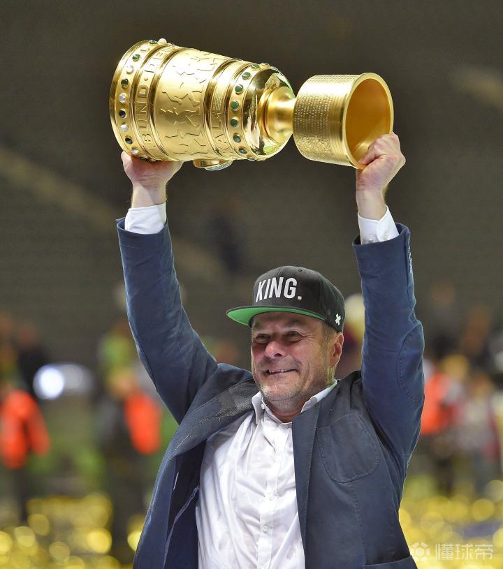 NG28-关于Rookie遭遇十二连败，拜仁教练面临压力！的信息